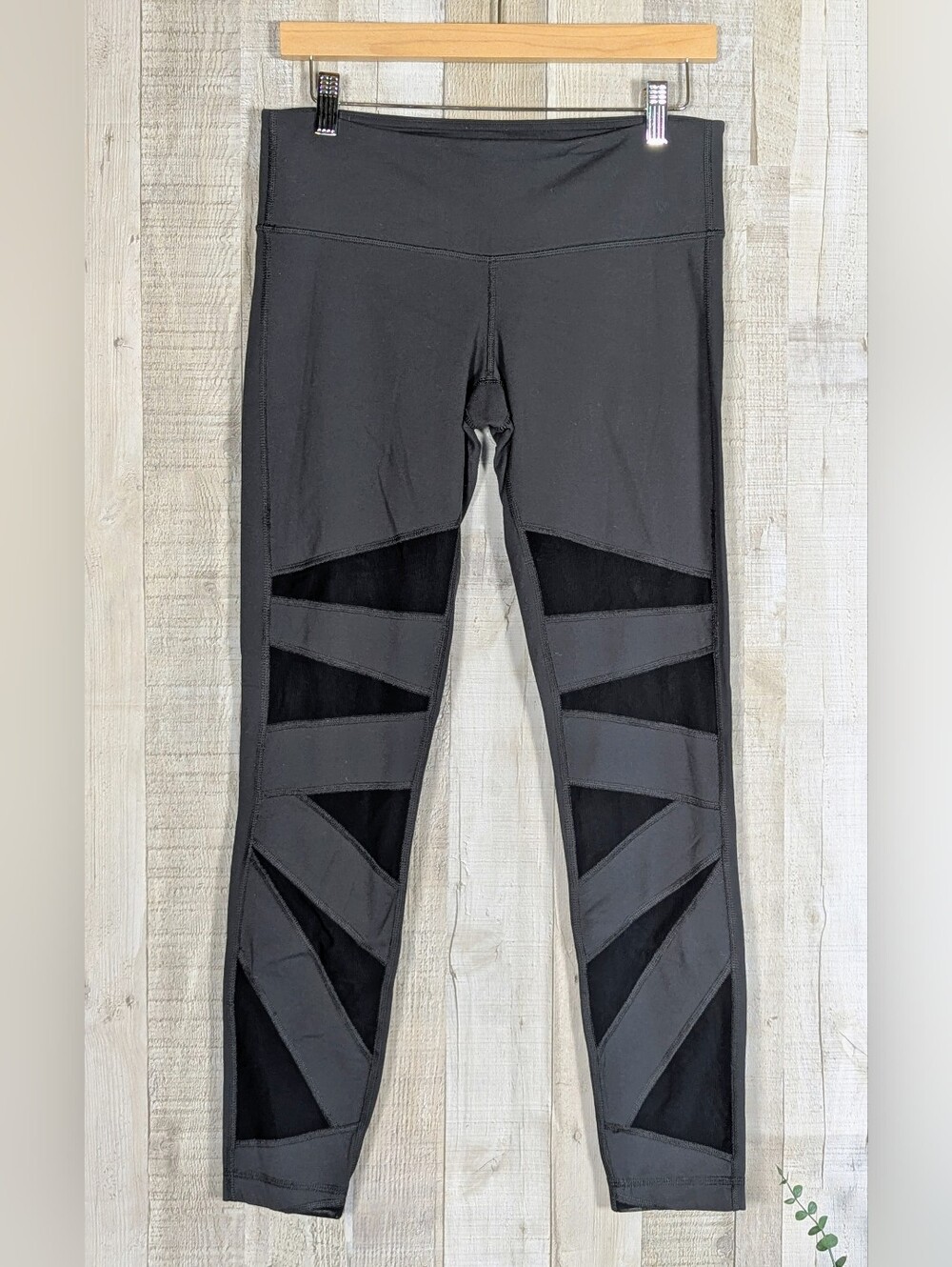 Lululemon High Times Pant Black Mesh Leggings Size 8 High Rise Yoga Running